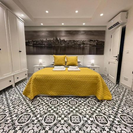 Valletta Home -Dar Il-Kavallier Jacques De Quiqueran Bagian luar foto