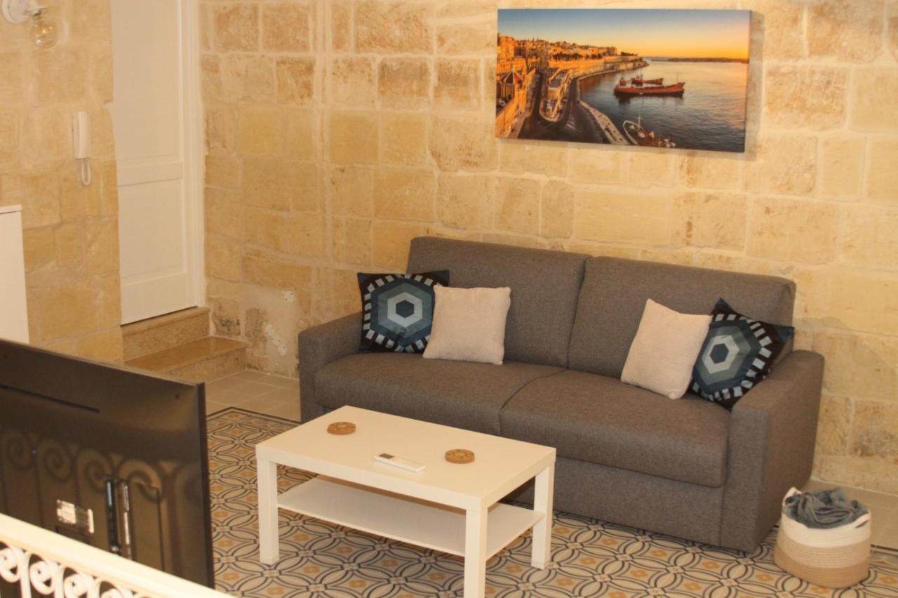 Valletta Home -Dar Il-Kavallier Jacques De Quiqueran Bagian luar foto