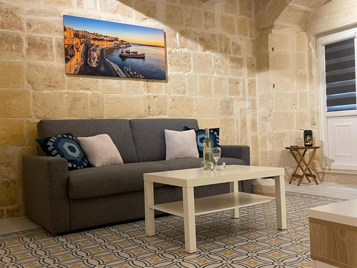 Valletta Home -Dar Il-Kavallier Jacques De Quiqueran Bagian luar foto